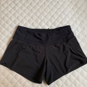 Woman’s lulu lemon shorts